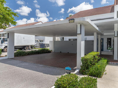 2451 Presidential Way, West Palm Beach, FL 33401