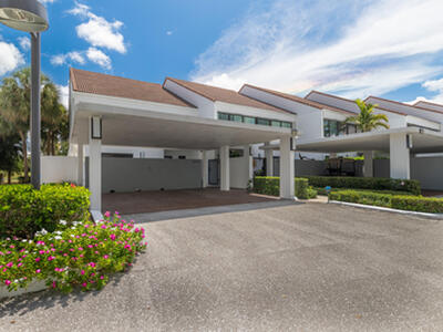 2451 Presidential Way, West Palm Beach, FL 33401
