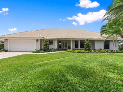 130 Queen Catherina Court, Fort Pierce, FL 34949