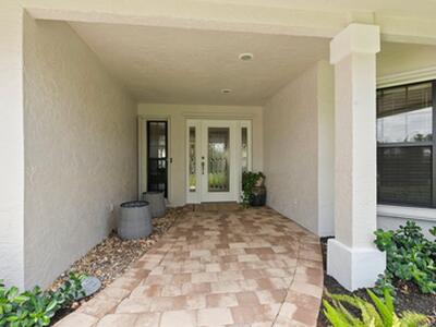 130 Queen Catherina Court, Fort Pierce, FL 34949