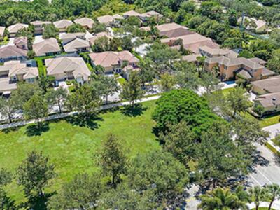 102 Via Santa Cruz, Jupiter, FL 33458