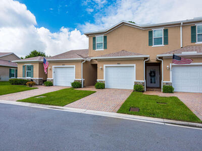 941 NE Trailside Run, Port Saint Lucie, FL 34983