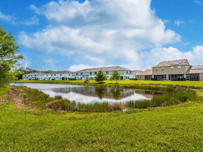 941 NE Trailside Run, Port Saint Lucie, FL 34983