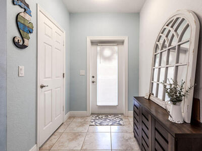 941 NE Trailside Run, Port Saint Lucie, FL 34983