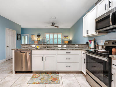 941 NE Trailside Run, Port Saint Lucie, FL 34983