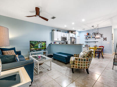 941 NE Trailside Run, Port Saint Lucie, FL 34983