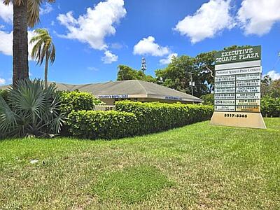 5317 W Atlantic Avenue, Delray Beach, FL 33484