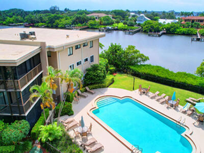 3605 S Ocean Boulevard, South Palm Beach, FL 33480