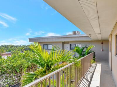 3605 S Ocean Boulevard, South Palm Beach, FL 33480