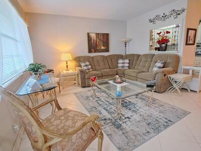 53 Northampton C, West Palm Beach, FL 33417