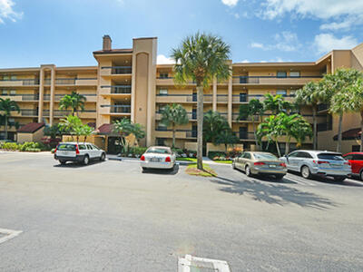 750 Egret Circle, Delray Beach, FL 33444