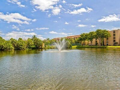 750 Egret Circle, Delray Beach, FL 33444