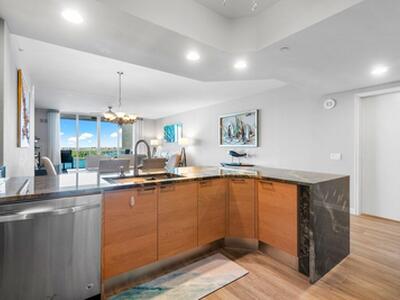 2640 Lake Shore Drive, Riviera Beach, FL 33404