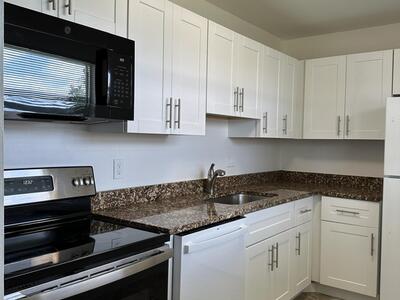 500 Bonnie Boulevard, Palm Springs, FL 33461