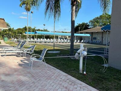 225 Bonnie Boulevard, Palm Springs, FL 33461