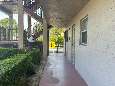 225 Bonnie Boulevard, Palm Springs, FL 33461