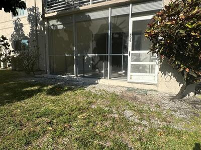 225 Bonnie Boulevard, Palm Springs, FL 33461