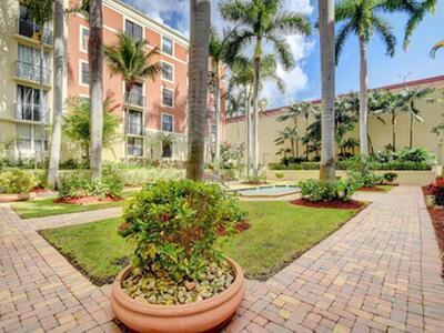 780 S Sapodilla Avenue, West Palm Beach, FL 33401