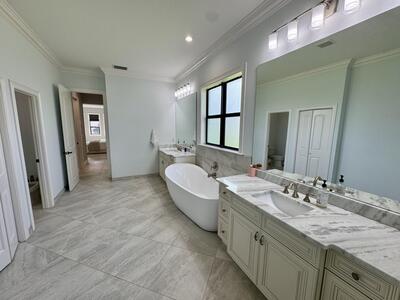 134 SE Fiore Bello, Port Saint Lucie, FL 34984