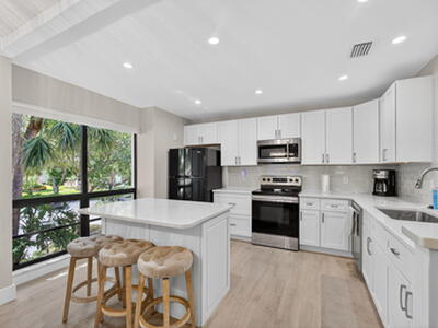 419 Brackenwood Lane S, Palm Beach Gardens, FL 33418