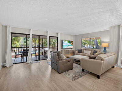 419 Brackenwood Lane S, Palm Beach Gardens, FL 33418