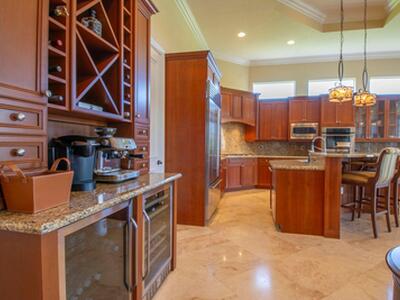 138 SE Via San Marino, Port Saint Lucie, FL 34984