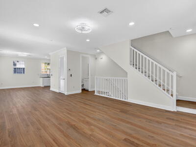 2502 N Dixie Highway, Lake Worth Beach, FL 33460