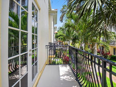 2502 N Dixie Highway, Lake Worth Beach, FL 33460