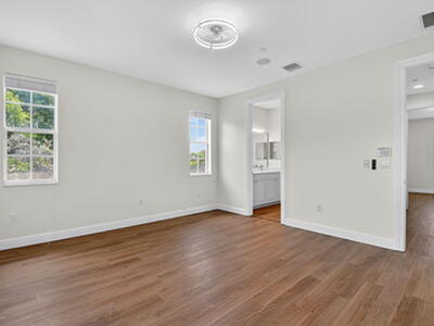 2502 N Dixie Highway, Lake Worth Beach, FL 33460