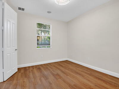 2502 N Dixie Highway, Lake Worth Beach, FL 33460