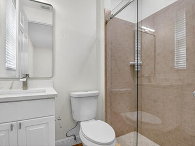 2502 N Dixie Highway, Lake Worth Beach, FL 33460