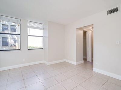 1238 S Military Trail, Deerfield Beach, FL 33442