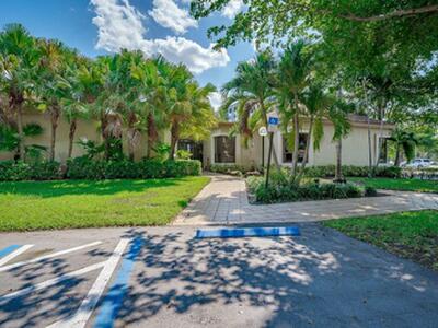 1238 S Military Trail, Deerfield Beach, FL 33442