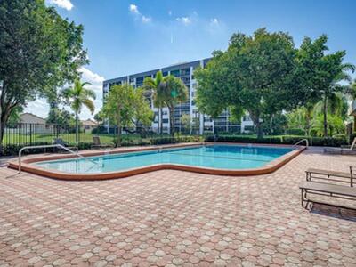 1238 S Military Trail, Deerfield Beach, FL 33442