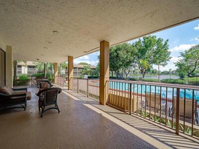 1238 S Military Trail, Deerfield Beach, FL 33442