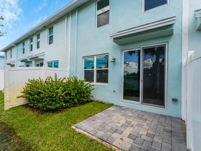 325 SE Halifax Lane, Stuart, FL 34994