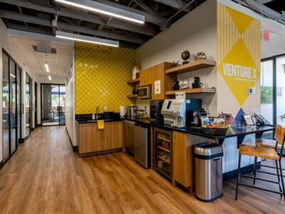 2000 Pga Boulevard, Palm Beach Gardens, FL 33408