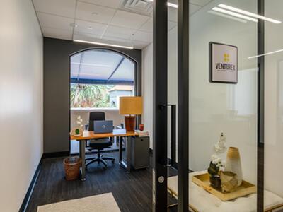 2000 Pga Boulevard, Palm Beach Gardens, FL 33408