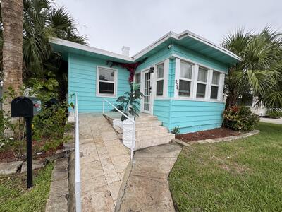 305 N Lakeside Drive, Lake Worth Beach, FL 33460