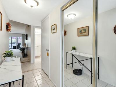 2320 SW 22nd Avenue, Delray Beach, FL 33445