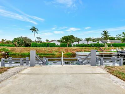 2320 SW 22nd Avenue, Delray Beach, FL 33445