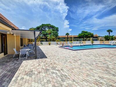 2320 SW 22nd Avenue, Delray Beach, FL 33445