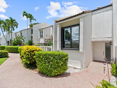 609 Bridgewood Drive, Boca Raton, FL 33434