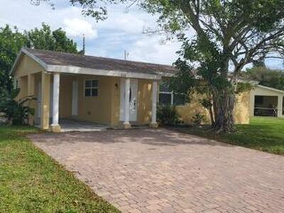 516 NW 8th Court