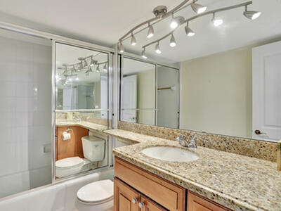 1021 Hillsboro Mile, Hillsboro Beach, FL 33062