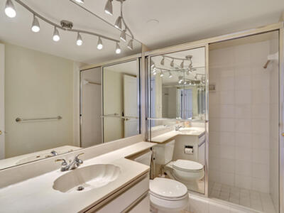 1021 Hillsboro Mile, Hillsboro Beach, FL 33062