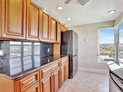 1021 Hillsboro Mile, Hillsboro Beach, FL 33062