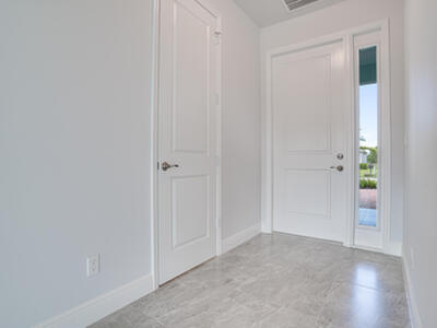 388 SW Vista Lake Drive, Port Saint Lucie, FL 34953