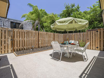 340 S Waverly Place, Vero Beach, FL 32960