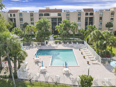 755 Dotterel Road, Delray Beach, FL 33444